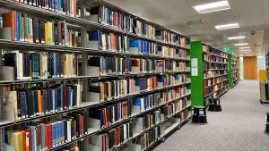 thư viện đại học Maynooth University