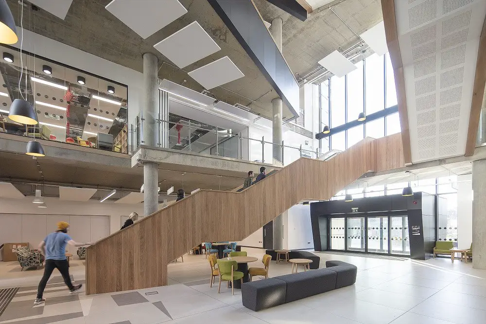 de-montfort-university-in-leicester