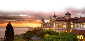 Cơ sở Caux tọa lạc tại Caux Palace của trường quản lý khách sạn thuỵ sĩ SHMS