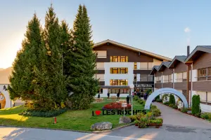Les Roches International School of Hotel Management